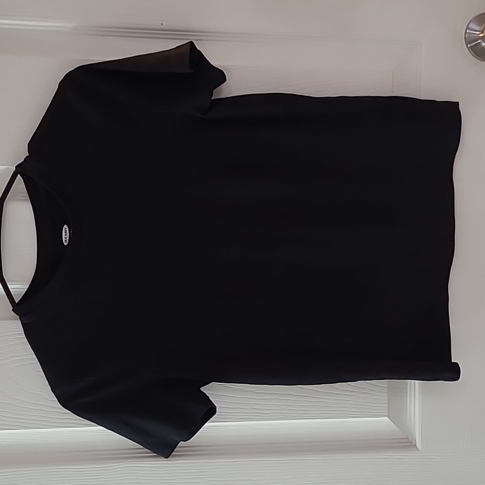 Old Navy Black Short Sleeved T-shirt
